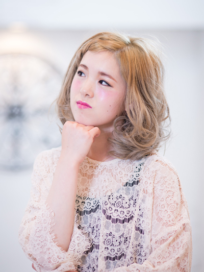 ゆるウェーブでガーリッシュに